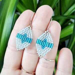 Chic Blue Beaded Earrings, Seed Bead Jewelry, 1.5"